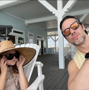 Meet your Posher, Dustyn